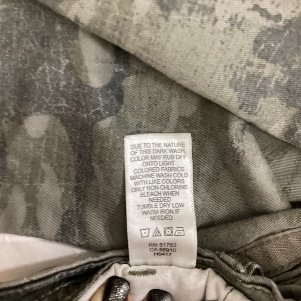 Maurices Women's Size 1/2 Camouflage Print Casual Pants Stretch Cotton Blend - Picture 8 of 9